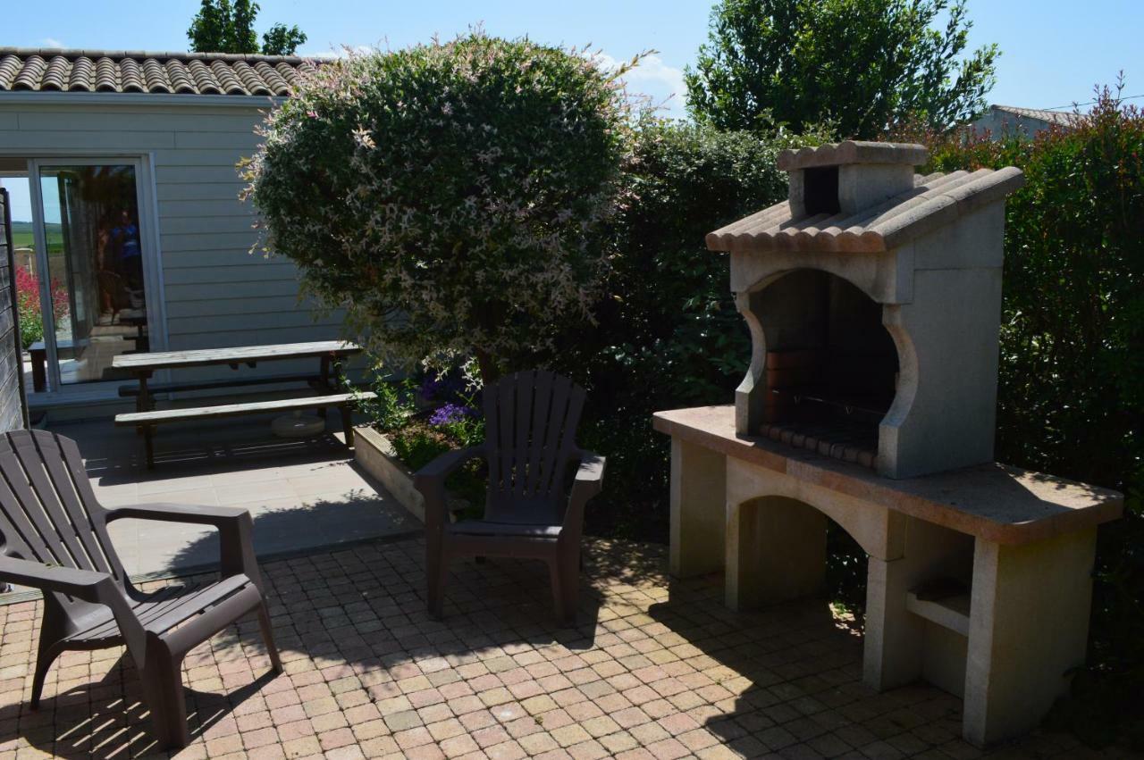 Gite Du Cote De Chez Soann Thairé Exterior foto